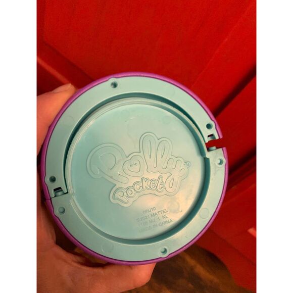 Polly Pocket Spin & Surprise Birthday Cake Play House Set Unicorn No Characters - Picture 3 of 3